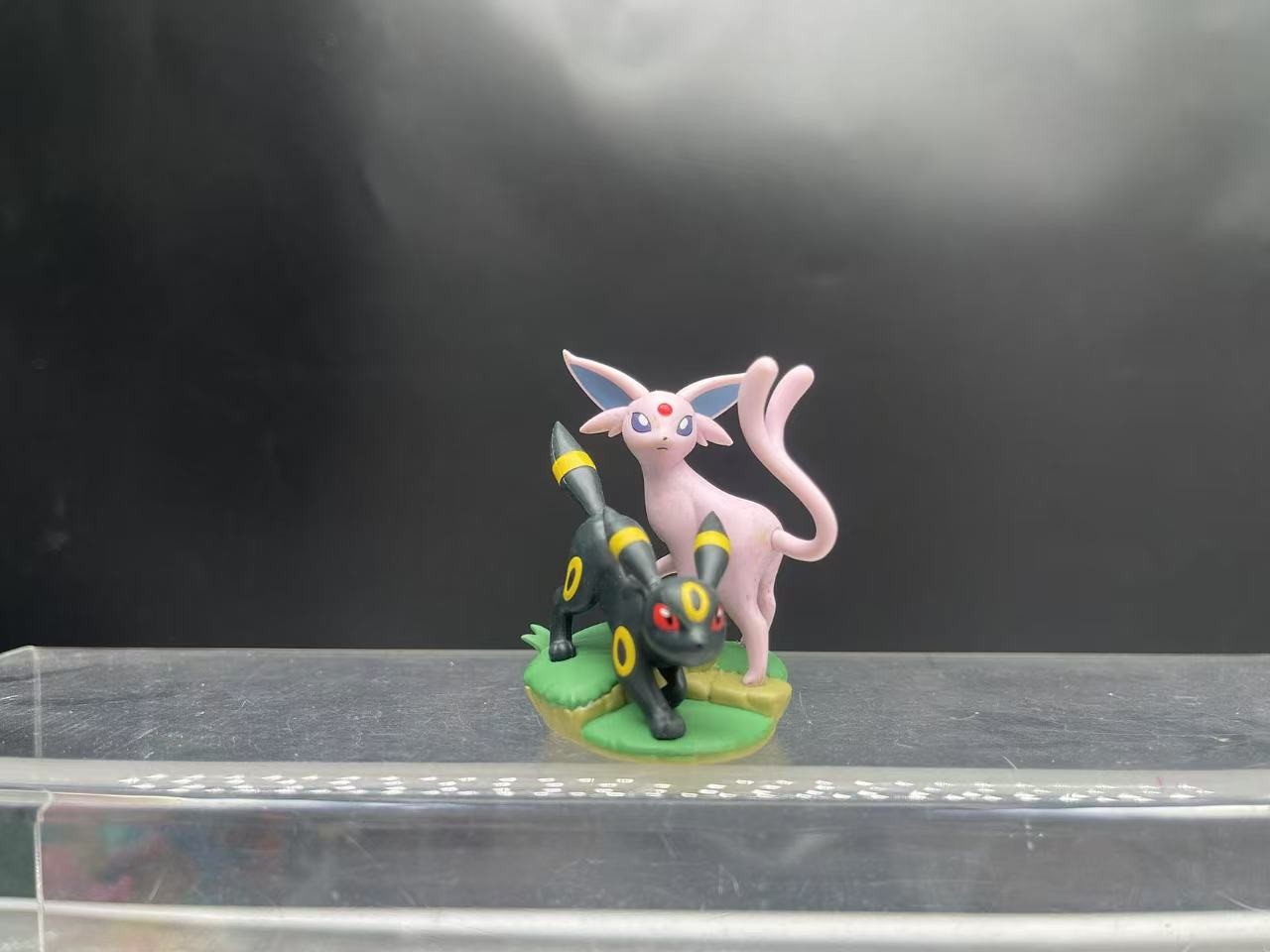 Model Kit Umbreon - Pokemon อะนิเมะการ์ตูนน่ารัก Umbreon Espeon Action Figure