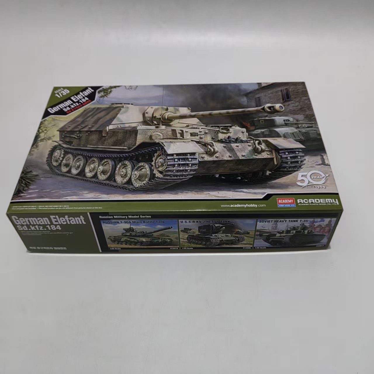 AC13537 ACADEMY 1/35 Elefant S - Model Kit History บทวิจารณ์และราคา